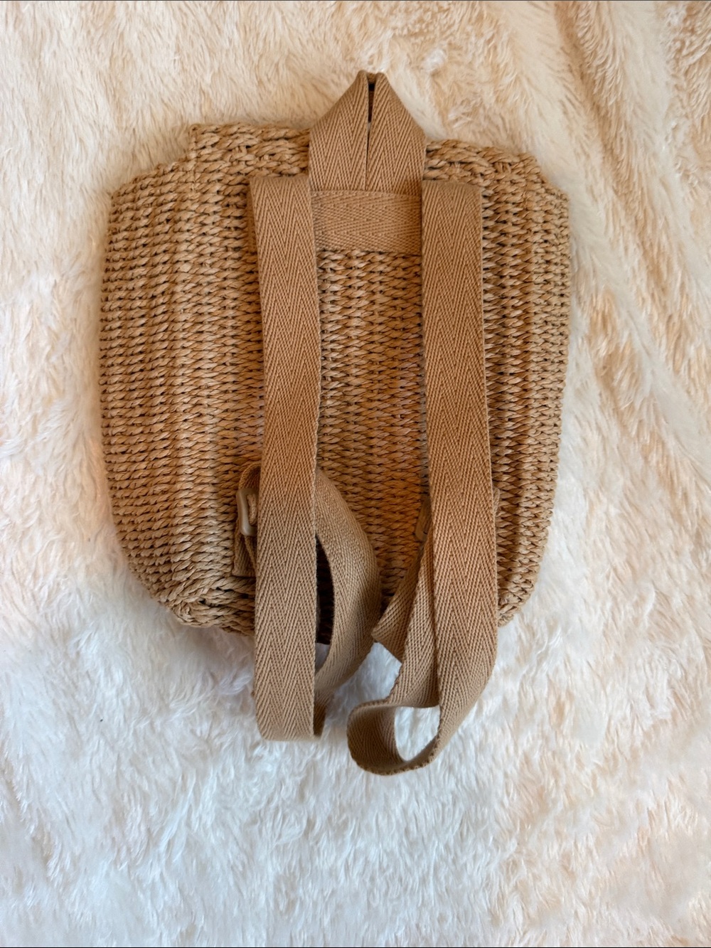 Zara Backpack - Picture 2 of 4